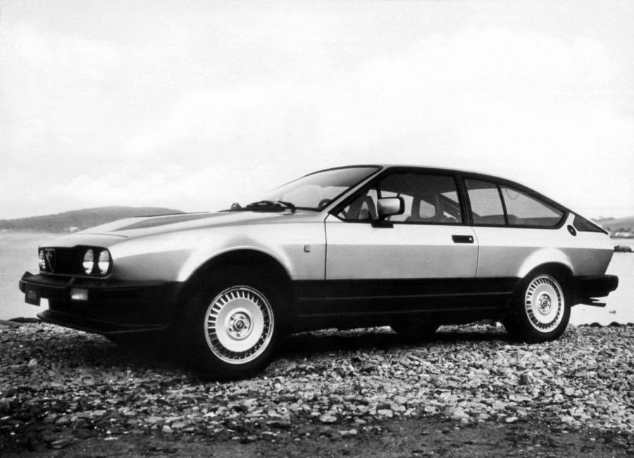  Alfa Romeo GTV 6 2.5 (116) 1983 года  (WW) (фото 3 из 9)